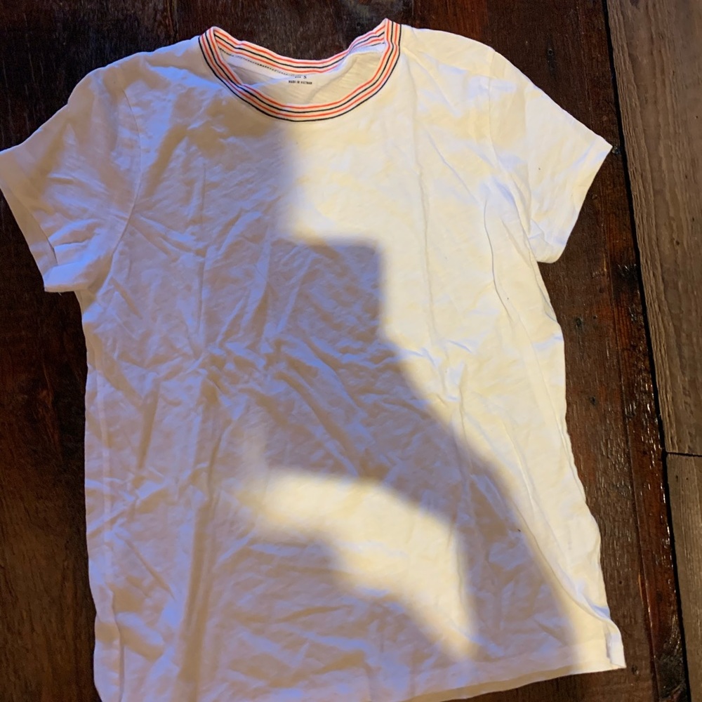 Tee with detailed neckline